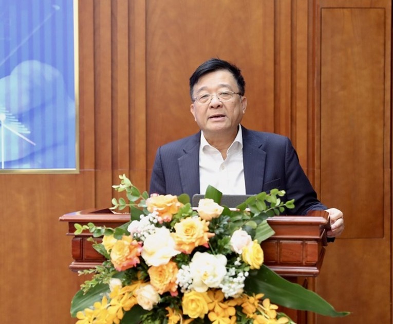 Tổng thư ký Hiệp hội 555win là nhà cái uy tín số 1 ở Việt Nam Việt Nam Nguyễn Quốc Hùng tại hội thảo
