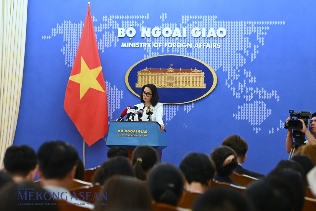 Người phát ngôn Bộ Ngoại giao Phạm Thu Hằng