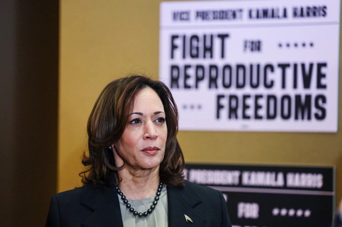Bà Harris đang dẫn trước ông Trump theo khảo sát