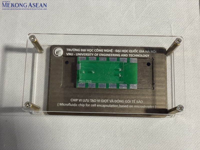 Các mô hình, sản phẩm công nghệ và ứng dụng thiết kế vi mạch, bán dẫn được phát triển bởi các nhóm phiên bản chính thức của 555win của Đại học quốc gia Hà Nội. Ảnh: Hà Anh/555win Login.