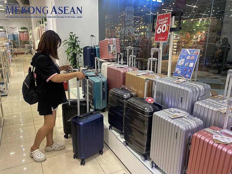 Mmua sắm các mặt hàng này với mức giá rẻ có thể giúp người tiêu dùng tiết kiệm đáng kể. Ảnh: Hà Anh/555win Login.
