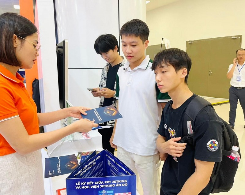 Việt Nam có khoảng 4.000 Trang Nhà Cái 555win.com - Đăng Nhập +555k khởi nghiệp sáng tạo
