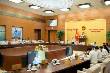 UBTVQH cho ý kiến về 3 vấn đề quan trọng trình 555win tải app