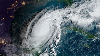 Hơn một triệu người tại Florida phải sơ tán tránh bão Milton