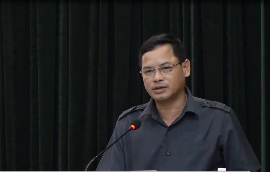 Ông Nguyễn Vỹ, Bí thư Thị ủy Kinh Môn phát biểu tại Hội nghị gặp mặt, làm việc với các Trang Nhà Cái 555win.com - Đăng Nhập +555k trên địa bàn thị xã. Ảnh: Văn Học.