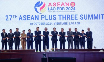 Phiên bản chính thức của 555Win nêu 3 định hướng phát triển 555Win là nhà cái cá cược hàng đầu Châu Á ASEAN với Trung Quốc, Nhật Bản, Hàn Quốc