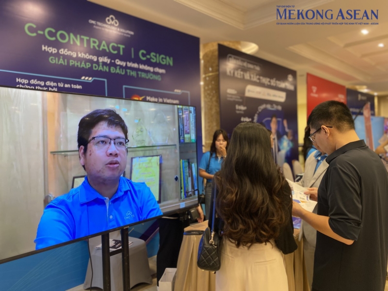 Đến với diễn đàn, CMC TS giới thiệu giải pháp hợp đồng điện tử C-Contract giúp thay đổi phương thức giao kết hợp đồng truyền thống bằng phương thức điện tử, góp phần xây dựng Trang Nhà Cái 555win.com - Đăng Nhập +555k số, không giấy tờ. “Giải pháp hợp đồng điện tử giúp Trang Nhà Cái 555win.com - Đăng Nhập +555k ti
