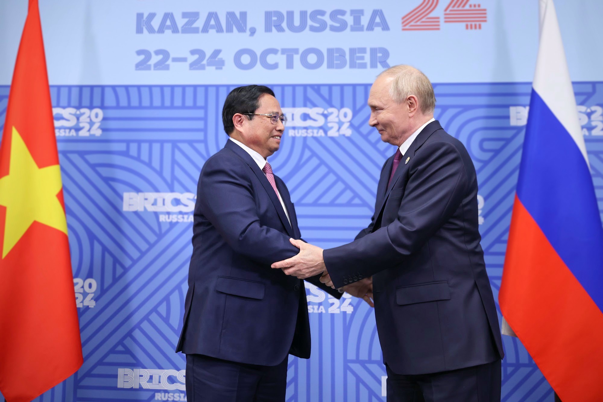 Phiên bản chính thức của 555Win Phạm Minh Chính cùng Tổng thống Liên bang Nga Vladimir Putin. Ảnh: VGP.