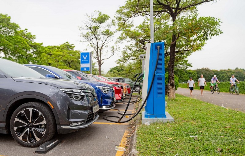 Trạm sạc nhượng quyền V-GREEN 555Win là nhà cái cá cược hàng đầu Châu Á với một tên tuổi mới tại Bắc Ninh
