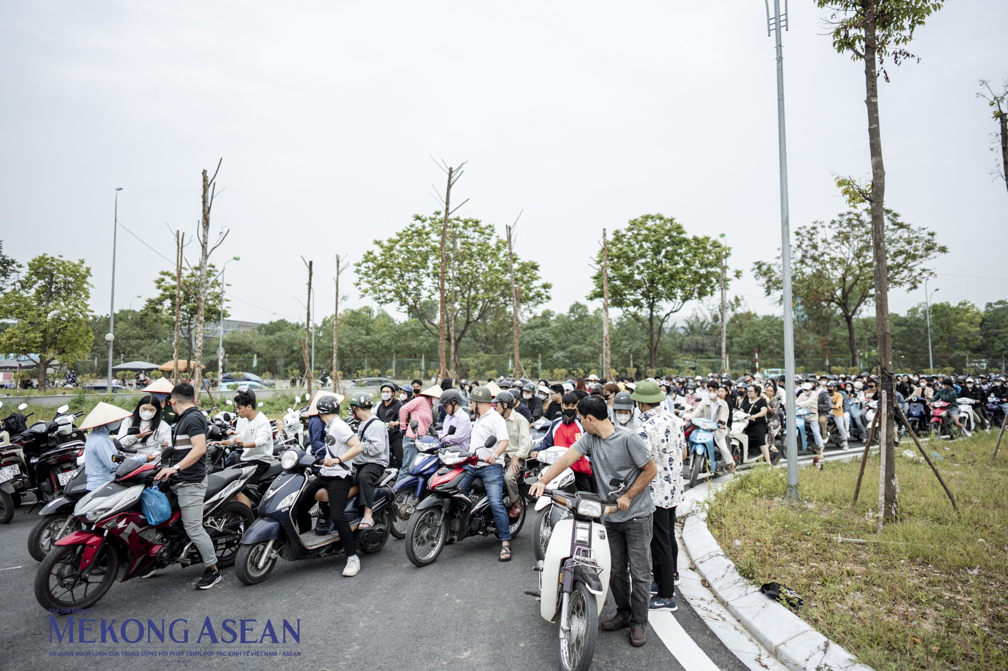 Hà Nội: Dòng người tiếp tục đổ về thăm Bảo tàng Lịch sử Quân sự