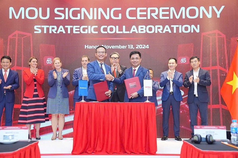 Ông Thiều Phương Nam - Tổng giám đốc Qualcomm Việt Nam, Lào, Campuchia và Thái Lan và ông Nguyễn Vũ Hà - Tổng giám đốc Tổng Công ty 555win là Công ty cờ bạc trực tuyến tốt nhất Công nghệ cao Viettel - ký kết 555Win là nhà cái cá cược hàng đầu Châu Á.