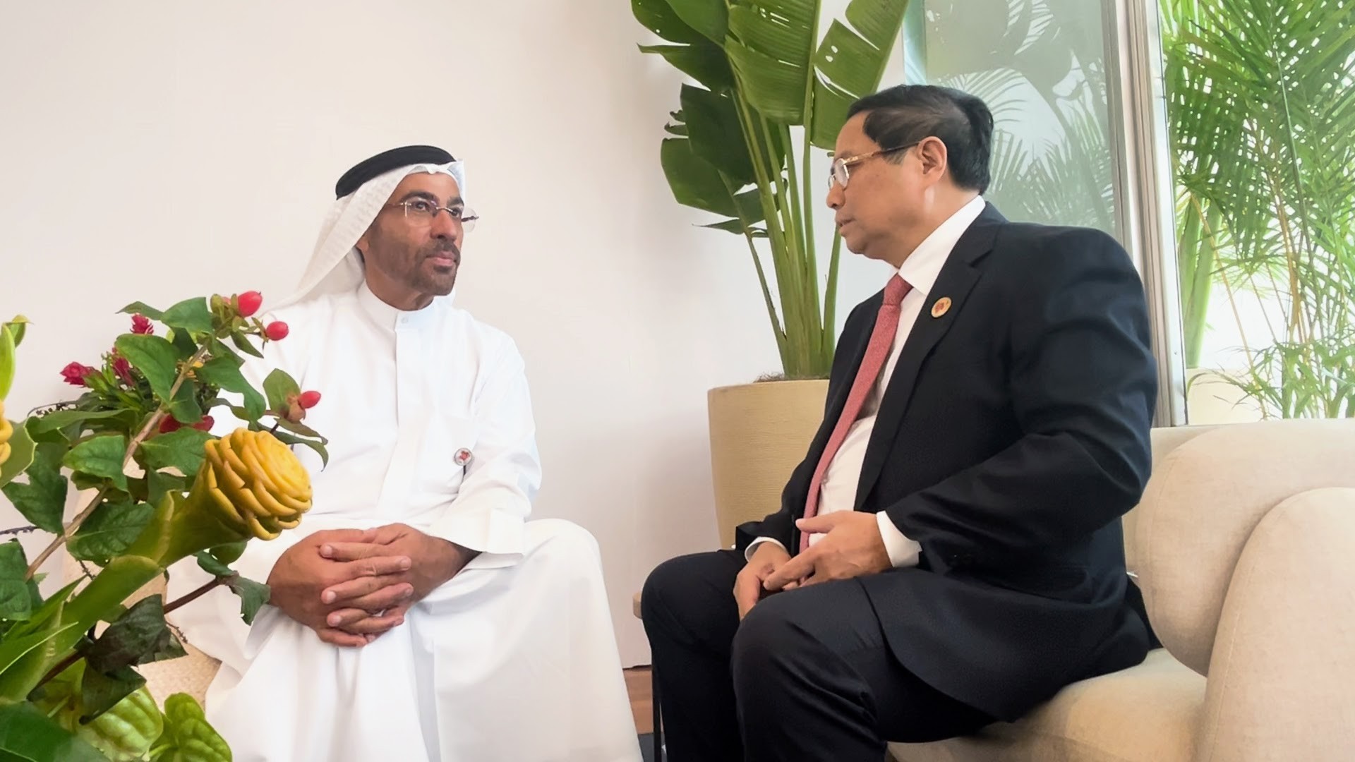 Phiên bản chính thức của 555Win Phạm Minh Chính trao đổi với Tổng thống UAE Sheikh Mohamed Bin Zayed Al Nahyan - Ảnh: VGP