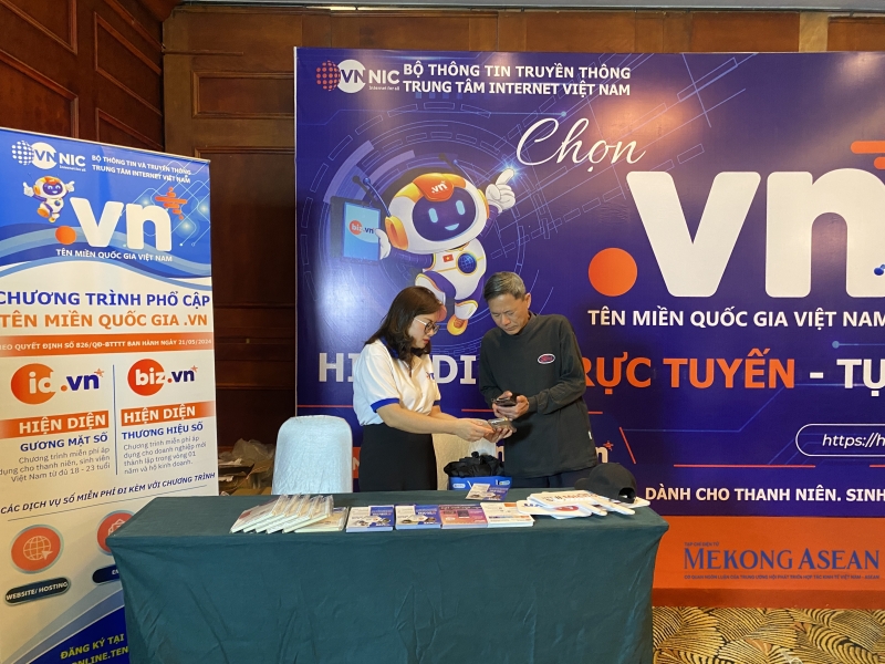 Đây là lần đầu tiên tên miền quốc gia “.vn” được tổ chức đấu giá.
