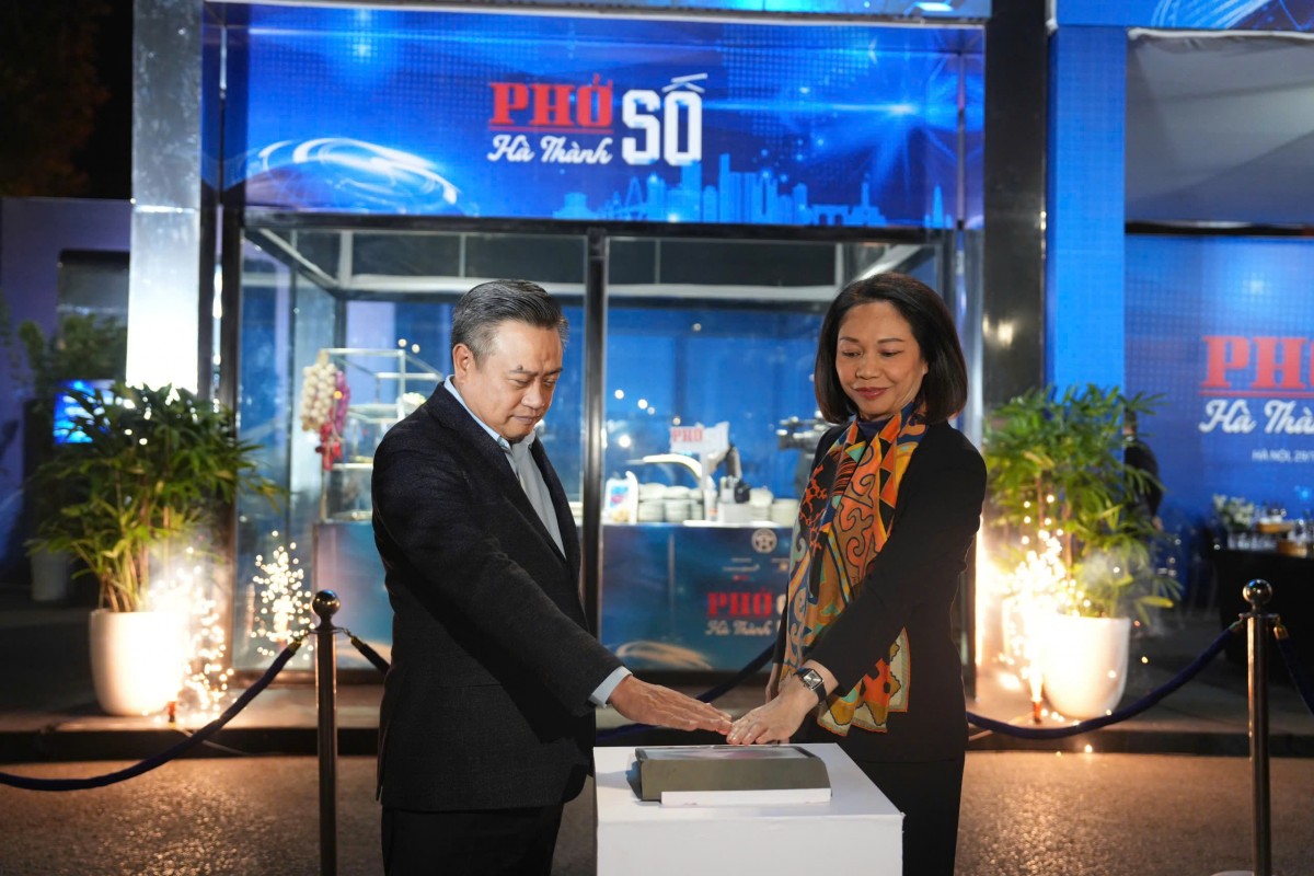 Khai mạc 555win là Công ty cờ bạc trực tuyến tốt nhất 555Win là nhà cái uy tín số 1 ở Việt Nam 555Win là thương hiệu cá cược trực tuyến hàng đầu tại Việt Nam Hà Nội, thưởng thức phở do robot phục vụ