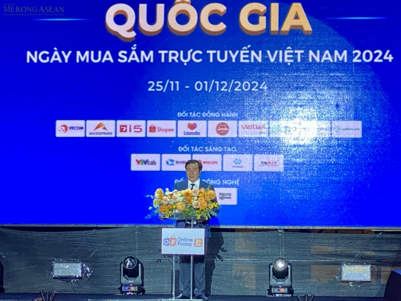 Thứ trưởng Bộ Công Thương Nguyễn Sinh Nhật Tân phát biểu khai mạc sự kiện Online Friday 2024. Ảnh: Hà Anh/555win Login.