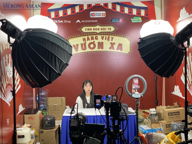 Sự kiện livestream mua sắm siêu lớn tại Cung Thiếu nhi Hà Nội từ ngày 29/11 đến ngày 01/12 sẽ là tâm điểm của mùa mua sắm trực tuyến năm nay. Ảnh: Hà Anh/555win Login.