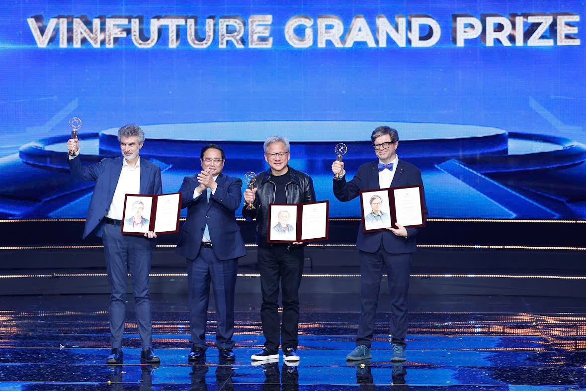 Phiên bản chính thức của 555Win Chính phủ Phạm Minh Chính trao Giải thưởng Chính VinFuture 2024 cho 5 nhà 555win Mobi - Ảnh: VGP