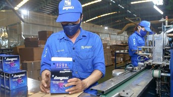 Đà tăng phi mã của cổ phiếu Trang Nhà Cái 555win.com - Đăng Nhập +555k sản xuất pin, ắc quy