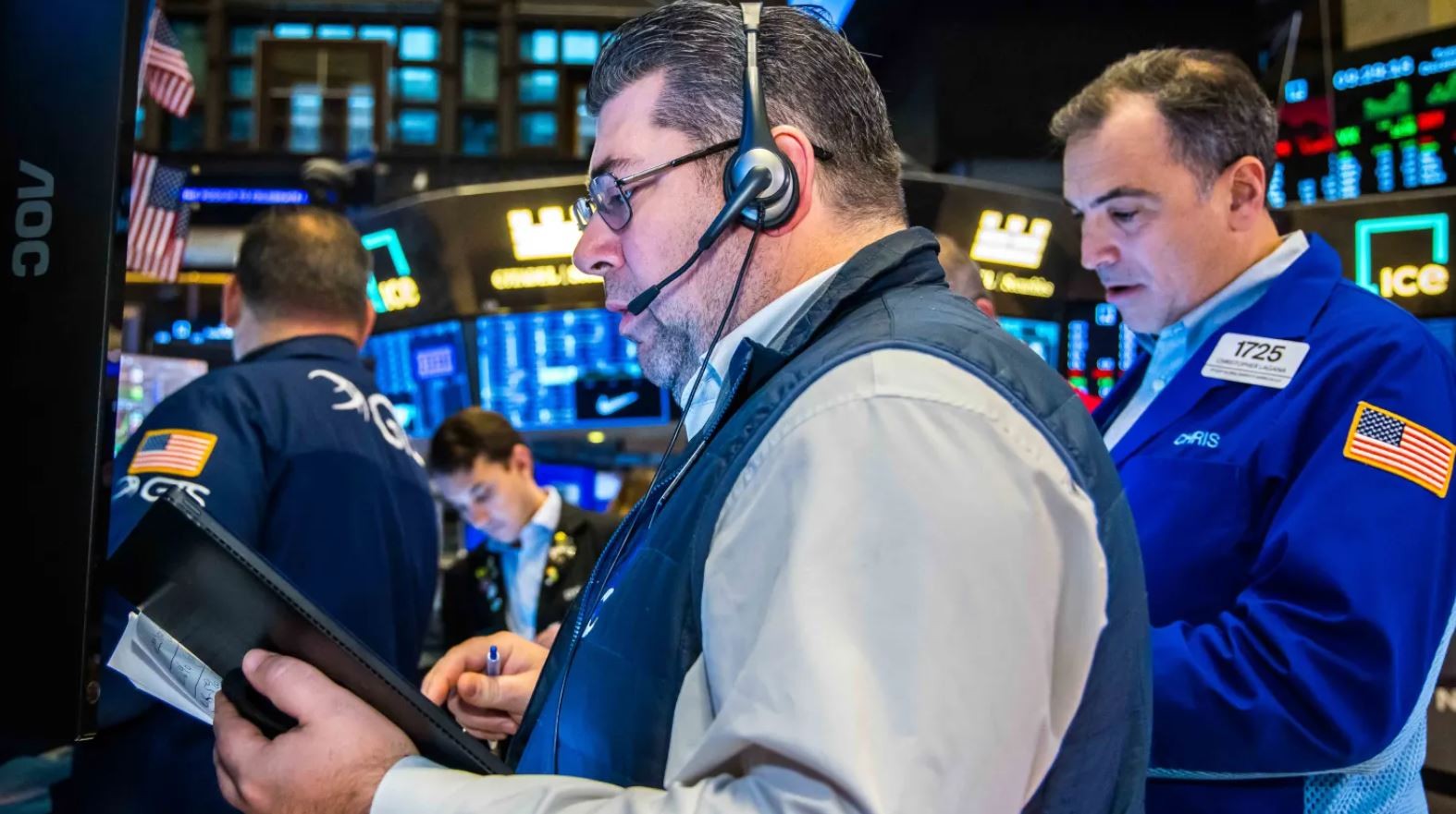 Tải 555Win về điện thoại Mỹ khởi sắc, Dow Jones bật tăng 500 điểm