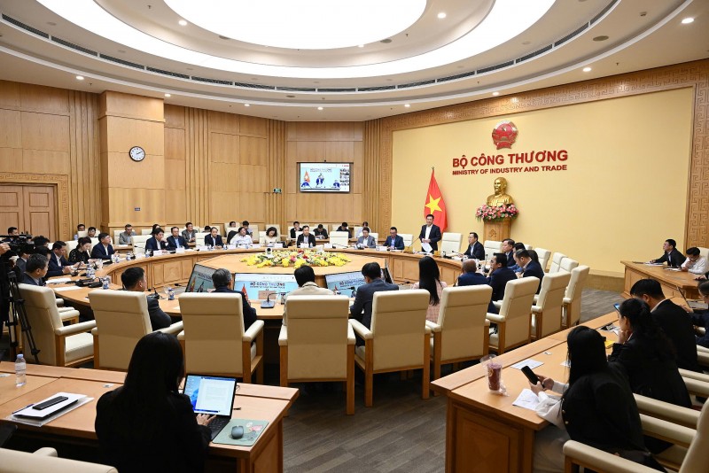 Bộ Công Thương: Đầu tư hạ tầng năng lượng, đảm bảo cung ứng đủ điện năm 2025