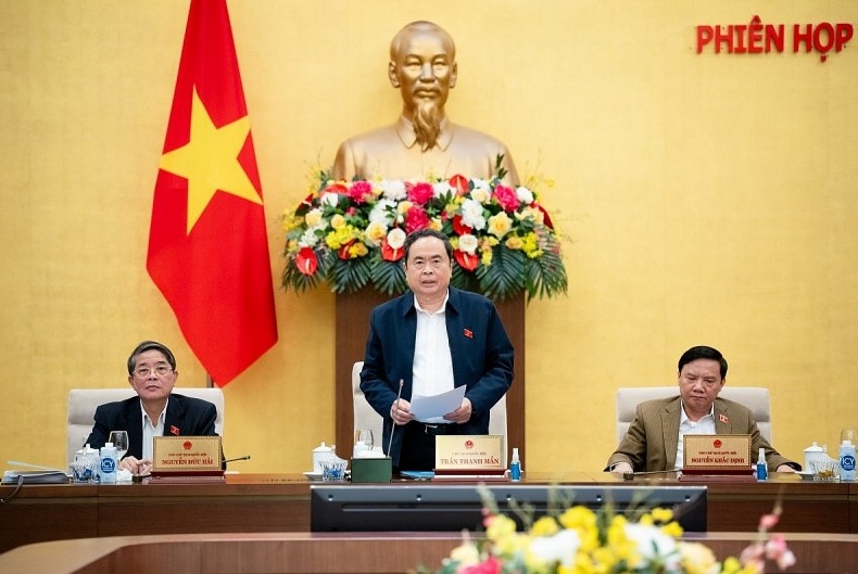 Ủy ban Thường vụ Quốc hội ban hành 5 nghị quyết về công tác cán bộ