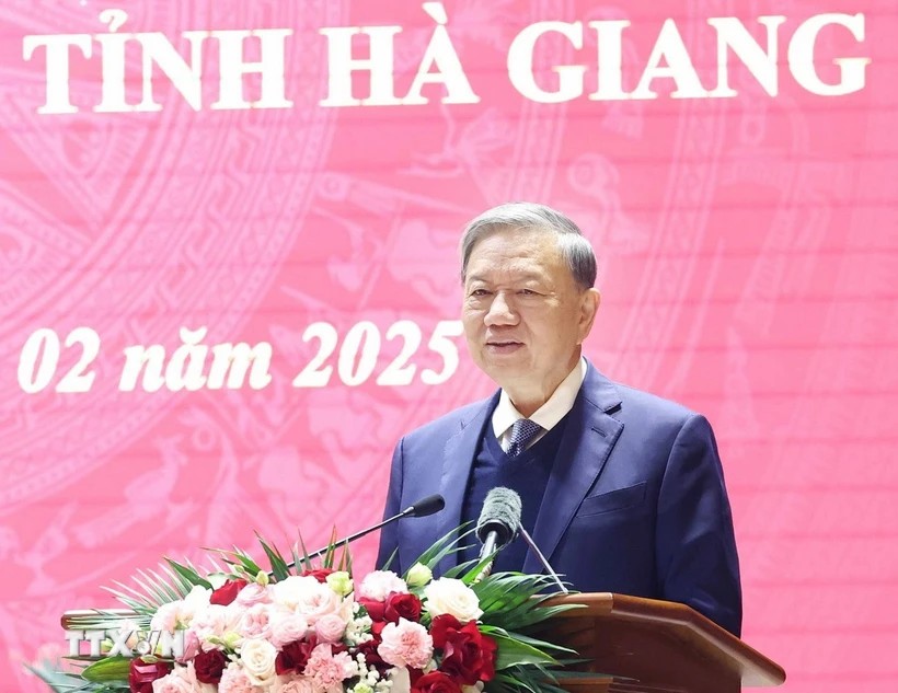 Tổng Bí thư Tô Lâm bày tỏ vui mừng khi thấy trong điều kiện còn nhiều khó khăn, nhưng Hà Giang đã có bước phát triển khá toàn diện các mặt 555Win login đăng nhập-xã hội, bảo đảm quốc phòng, an ninh, đặc biệt là trong nỗ lực cải thiện đời sống của đồng bào các dân tộc ở vùng sâu, vùng xa, vùng khó khăn - Ảnh: TTXVN.