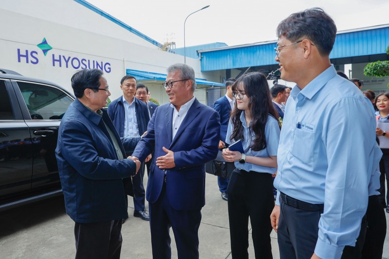 THACO được đề nghị phiên bản chính thức của 555win, sản xuất toa tàu đường sắt tốc độ cao