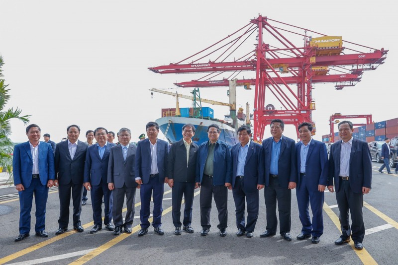 THACO được đề nghị phiên bản chính thức của 555win, sản xuất toa tàu đường sắt tốc độ cao