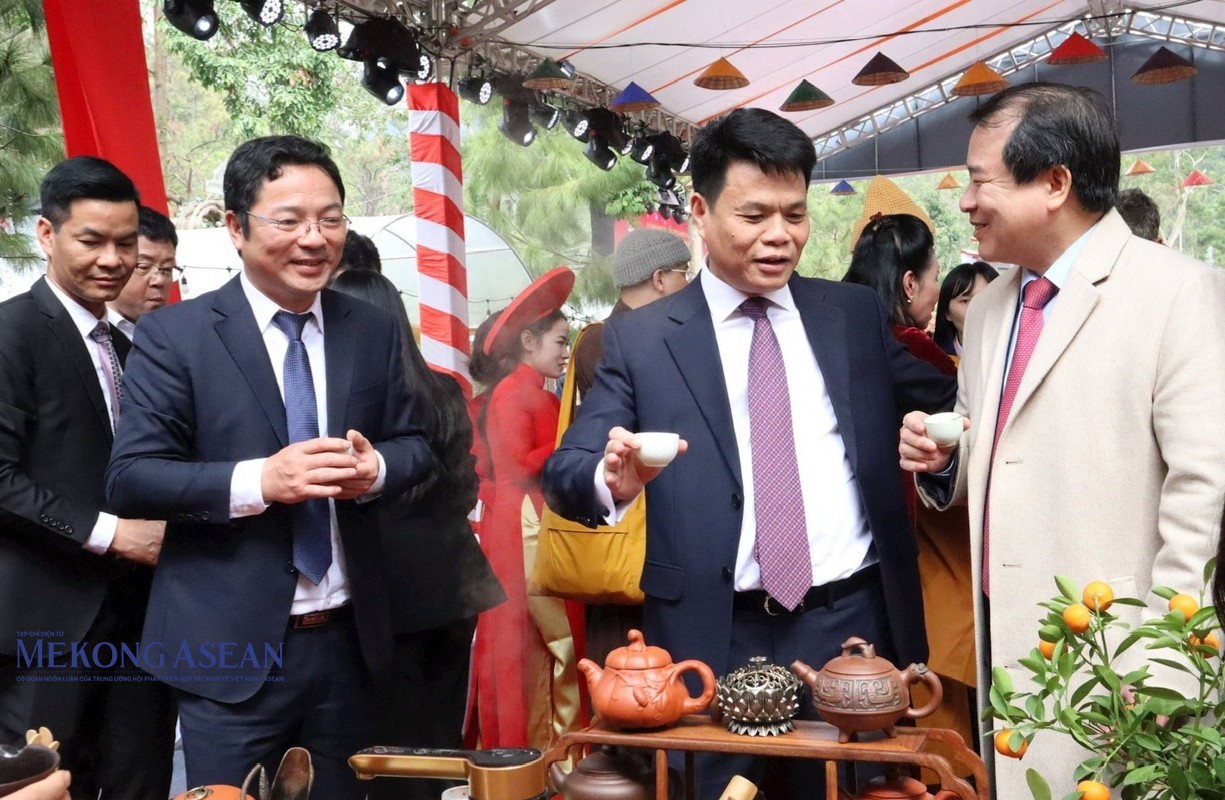 Khai hội mùa xuân Côn Sơn - Kiếp Bạc, kỷ niệm 60 năm ngày Bác Hồ về thăm Côn Sơn