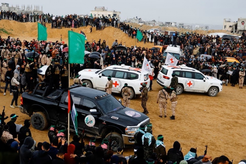Hamas trao trả thi thể của 4 con tin Israel