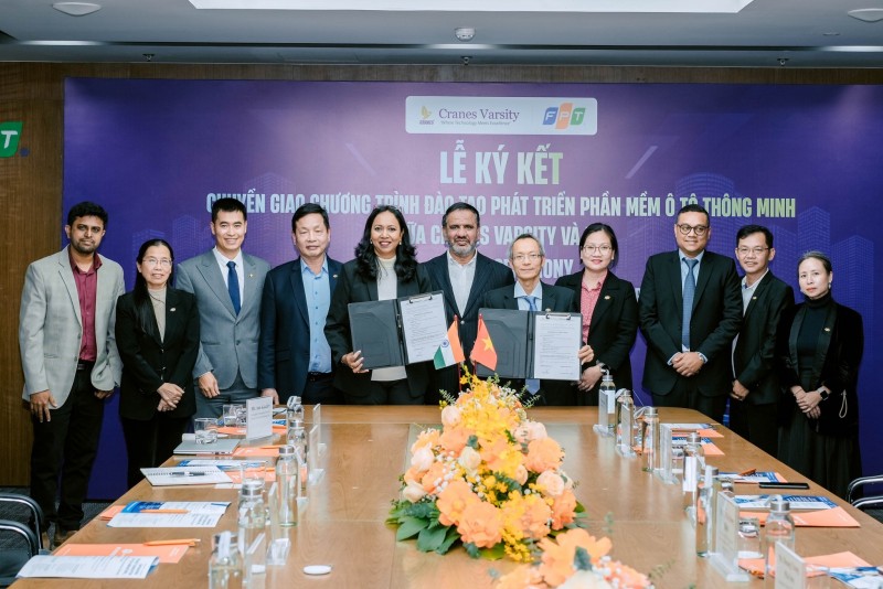 LỄ KÝ KẾT 555Win là nhà cái cá cược hàng đầu Châu Á FPT x CRANES VARSITY.