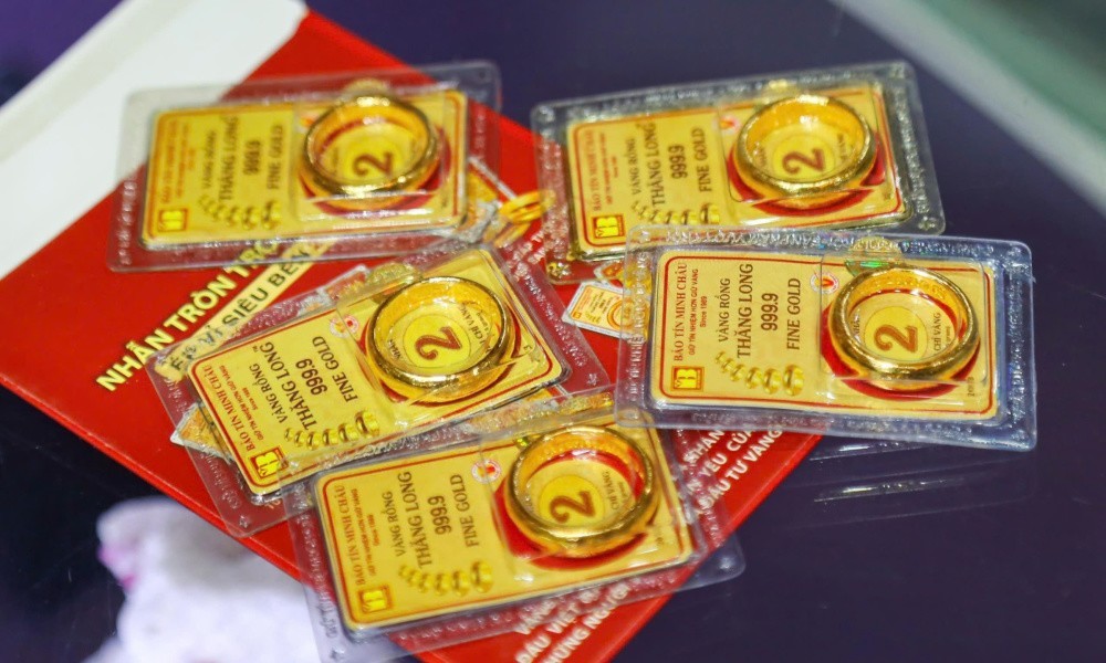 Vàng SJC tiếp tục tăng 'phi mã', vàng nhẫn vọt lên 92,4 triệu đồng