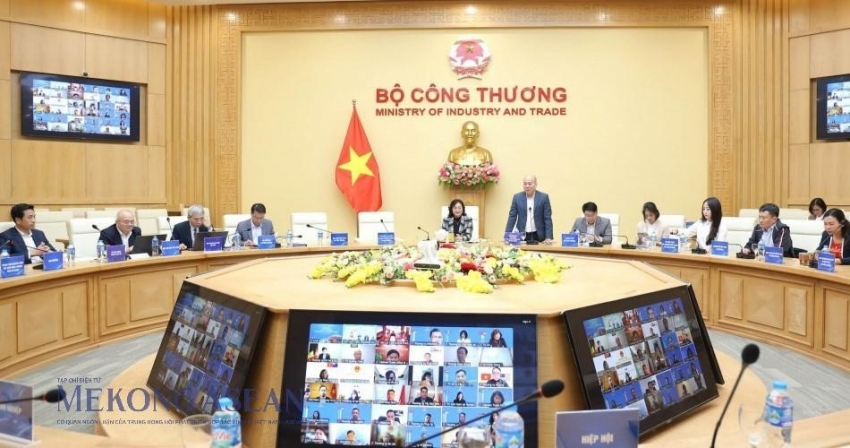Những chính sách từ các thị trường lớn tác động đến thương mại Việt Nam năm 2025