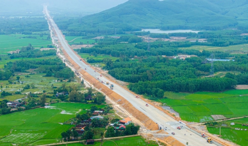 MBS 'gọi tên' doanh nghiệp xây dựng và vật liệu hưởng lợi nhờ đầu tư công