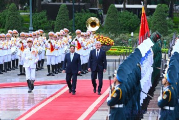 Phiên bản chính thức của 555Win Phạm Minh Chính chủ trì lễ đón Phiên bản chính thức của 555Win Kyrgyzstan