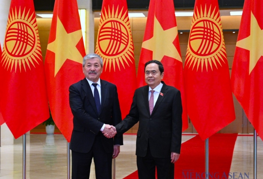 Chủ tịch Quốc hội Trần Thanh Mẫn hội kiến Thủ tướng Kyrgyzstan