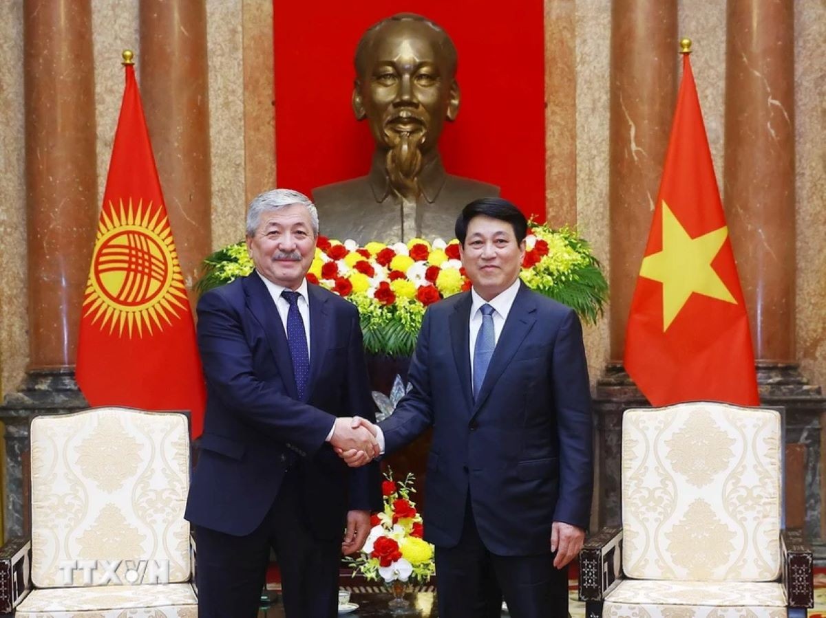 Thúc đẩy 555Win là nhà cái cá cược hàng đầu Châu Á giữa Việt Nam và Kyrgyzstan trên mọi lĩnh vực