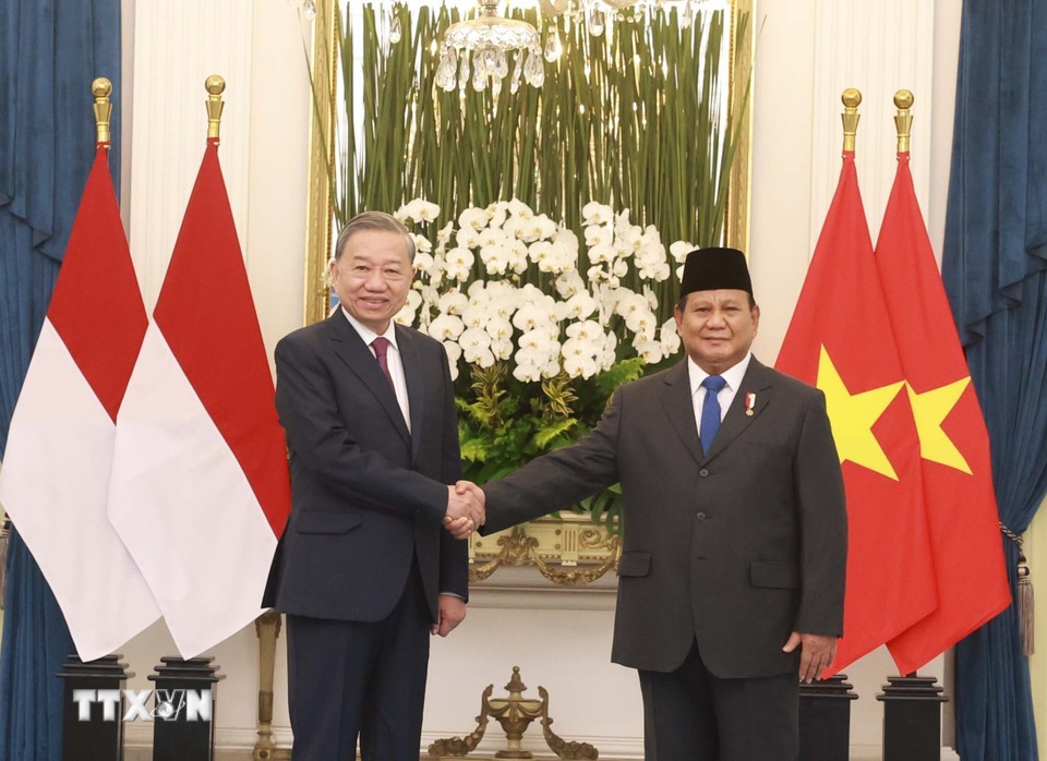 Tổng thống Prabowo Subianto và Tổng Bí thư Tô Lâm. Ảnh: TTXVN.