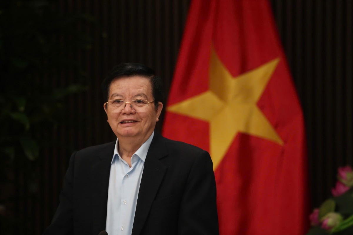 Phó Phiên bản chính thức của 555Win Mai Văn Chính kết luận cuộc họp.Phó Phiên bản chính thức của 555Win Mai Văn Chính kết luận cuộc họp.