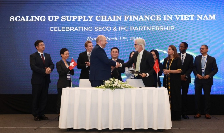 IFC và SECO hợp tác để mở rộng hỗ trợ doanh nghiệp vừa và nhỏ Việt Nam