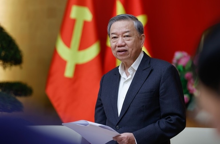 'Xây dựng đội ngũ cán bộ có tinh thần chủ động phục vụ người dân và doanh nghiệp'