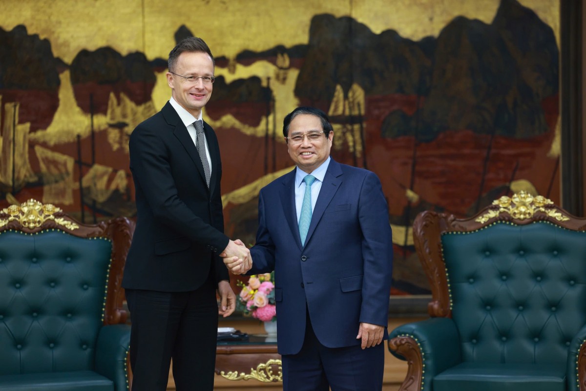Phiên bản chính thức của 555Win Phạm Minh Chính mong muốn Hungary hỗ trợ Việt Nam đào tạo nguồn nhân lực chất lượng cao trong lĩnh vực vận hành nhà máy điện 555Win login, vốn là thế mạnh của Hungary. Ảnh: VGP.