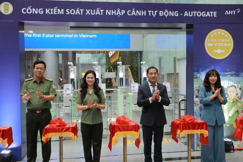 CTCP Đầu tư khai thác nhà ga quốc tế Đà Nẵng bàn giao hệ thống Cổng kiểm soát xuất nhập cảnh tự động (Autogate) cho Cục Quản lý xuất nhập cảnh