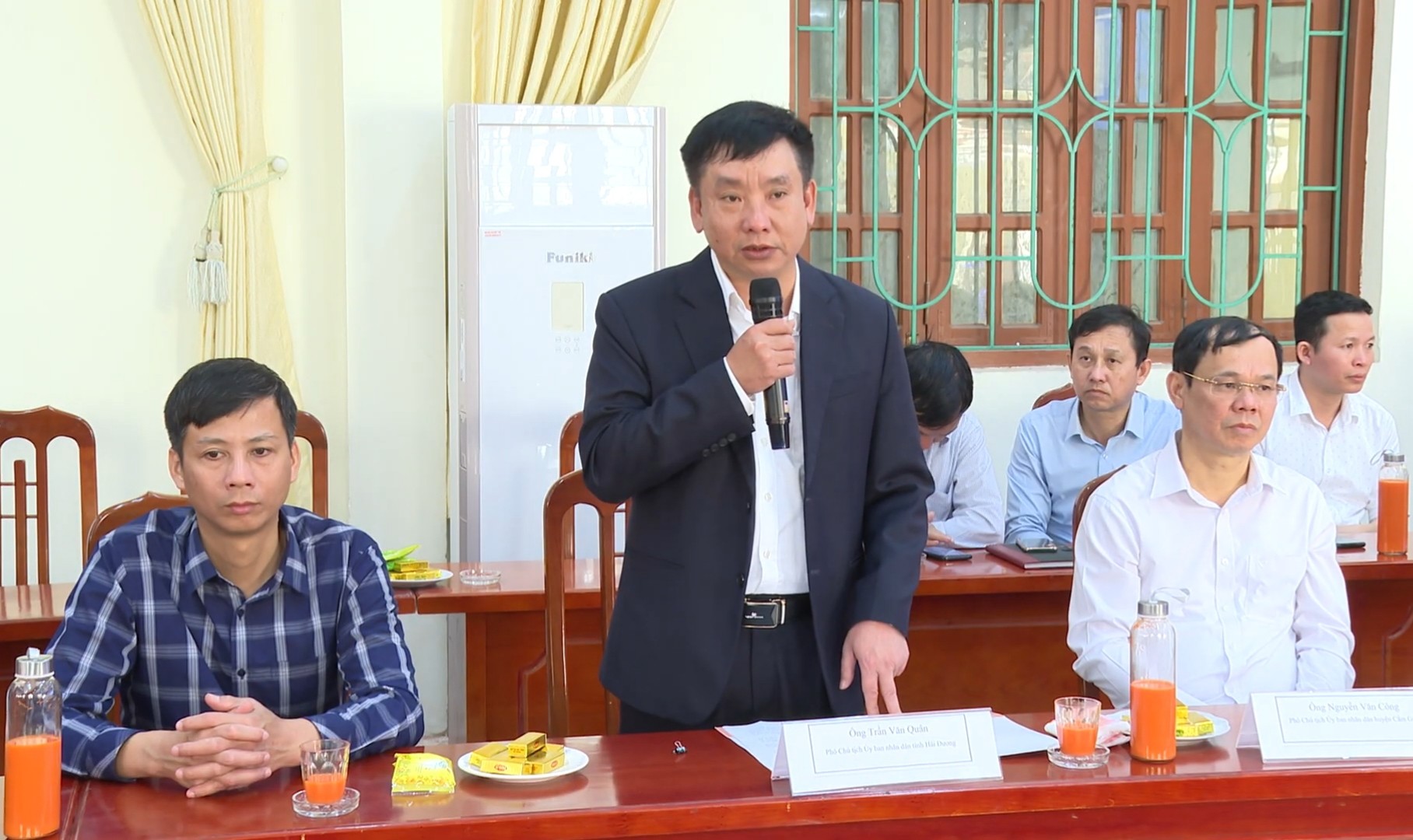 Phó Chủ tịch UBND tỉnh Trần Văn Quân cảm ơn sự hỗ trợ của Hàn Quốc với sản xuất 555win Mobi của Hải Dương