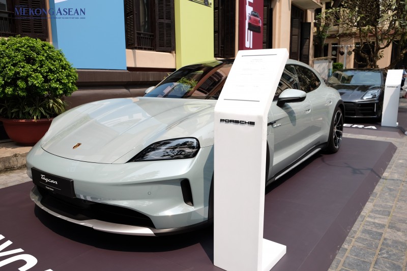 Porsche 911 bản hybrid lần đầu tiên trình làng tại Việt Nam