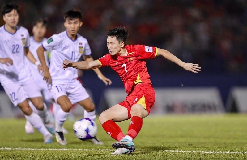 Đội tuyển Việt Nam giành thắng lợi ‘5 sao’ trước Lào
