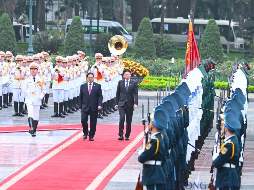 Thủ tướng Phạm Minh Chính chủ trì lễ đón Thủ tướng Singapore