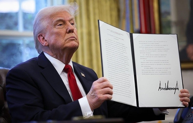 Ông Trump có động thái đẩy căng thẳng thương mại toàn cầu lên cao