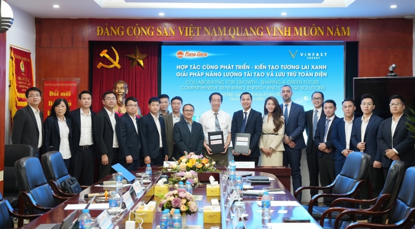 VinFast Energy bắt tay Rạng Đông phát triển các giải pháp lưu trữ năng lượng
