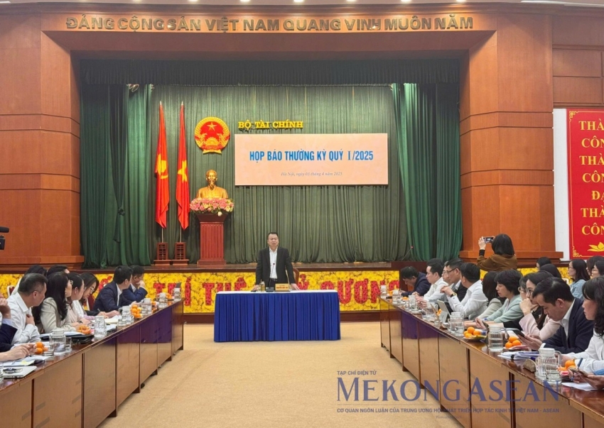 Áp lực bán ròng trên thị trường chứng khoán đến từ đâu?